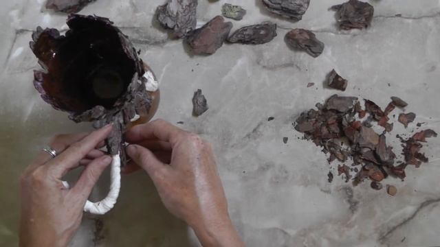Цветочный горшок из пластиковой бутылки. Вазон из пластиковых бутылок. Кашпо для цветов «Грут» смотреть онлайн