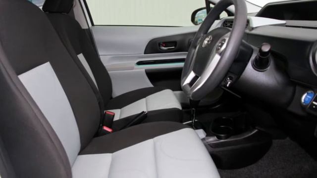 2012 Toyota Prius c NHP10R E-CVT White 1 Speed Constant Variable Hatchback смотреть онлайн