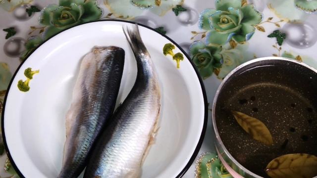 ПРОСТАЯ СЕЛЕДКА А КАКАЯ ВКУСНАЯ //ПРЯНОГО ПОСОЛА//НА КУХНЕ У ЦЫГАНОЧКИ. смотреть онлайн