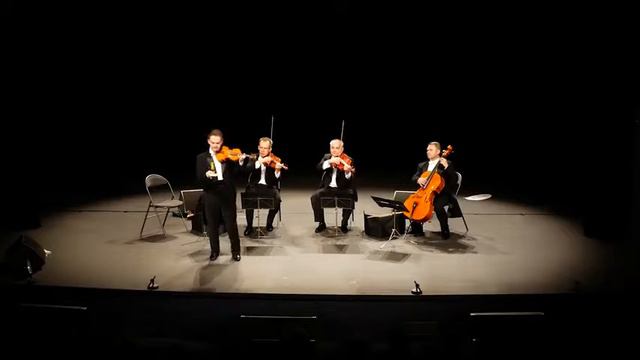 Музыканты и Пин-Понг