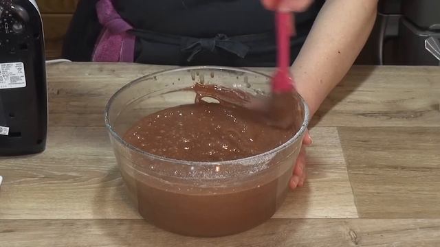 SORPRENDENTE BIZCOCHO JUGOSO DE CHOCOLATE HECHO CON AGUA. Loli Domínguez - Paso a paso. Tutorial. смотреть онлайн