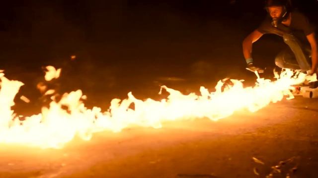 Thomas Mraz Пол это лава смотреть онлайн