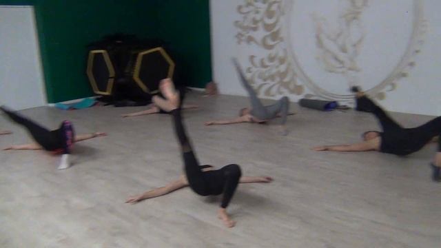 Стрип-платика - открытый урок в Олимпе | Студия фитнеса и танцев SHOSTAKOVICH • Пенза смотреть онлайн