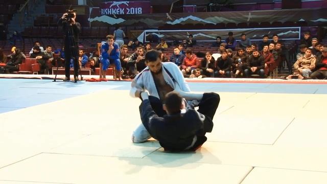 Спорт. Джиу-Джитсу. Чемпионат Кыргызстана-2019. Финал 56 кг Заир Розматов-Шабданбек Абдыбеков