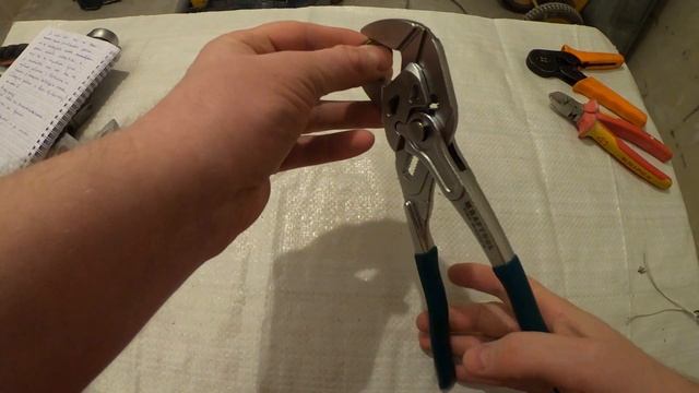 Клещи переставные-гаечный ключ Kraftool 22065. Почему не Knipex? смотреть онлайн