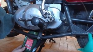 замена масла в двигателе на ИЖ планета 5