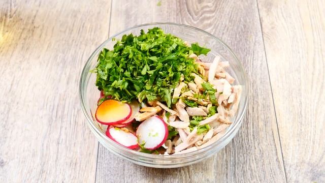 Азиатский Салат с редисом и свининой смотреть онлайн