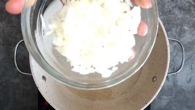 Mushroom Soup with Champignons and Cream at Home!