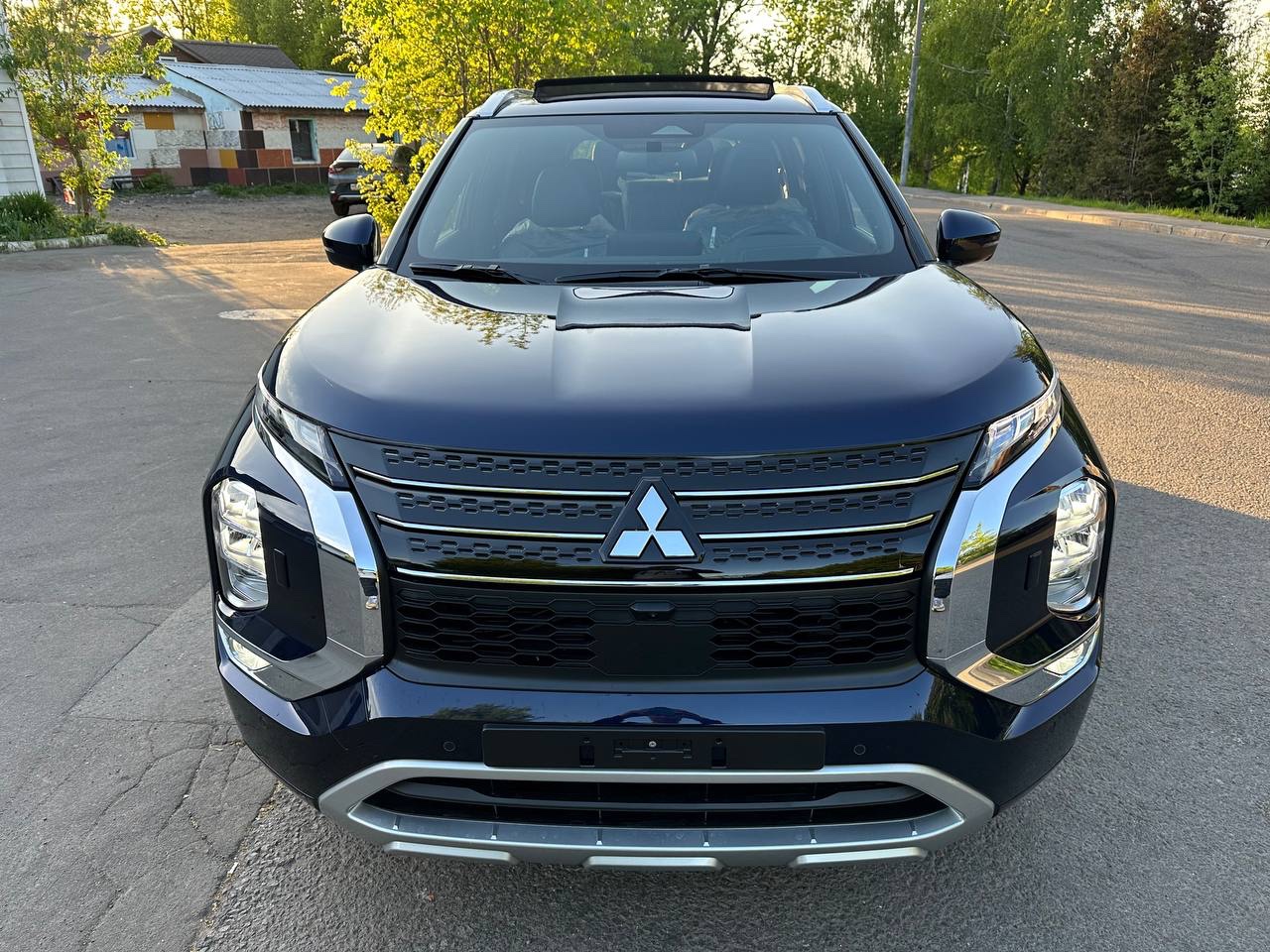 Mitsubishi Outlander 2023 года