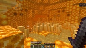 Майнкрафт, НО МОЖНО ПОПАСТЬ В УЛЕЙ К ПЧЕЛАМ!