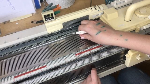 Двухфонтурный узор/машинное вязание смотреть онлайн
