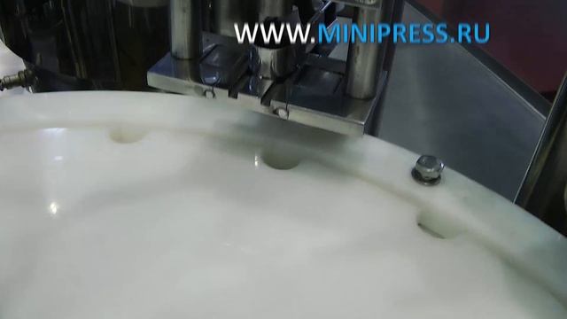 Automatic equipment for dispensing solid gelatin capsules into bottles Pharma-manager.com смотреть онлайн