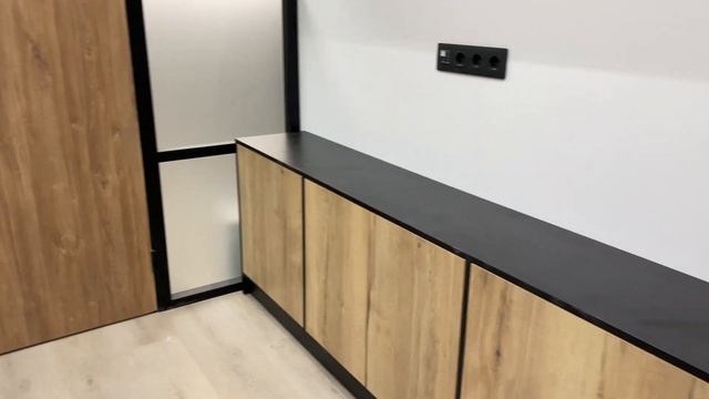 Odissey | Мебель для офиса. Кухонный гарнитур, письменный стол со столешницей из массива Мербау и т смотреть онлайн