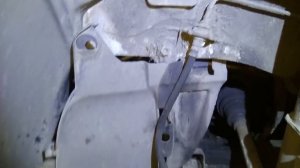 Лада Ларгус - Снятие защиты колесных арок (Lada Largus - Removing wheel arch protection)