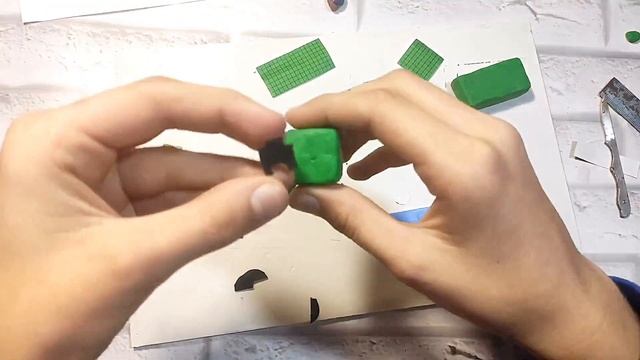 Лепим Криппер Майнкрафт из пластилина смотреть онлайн