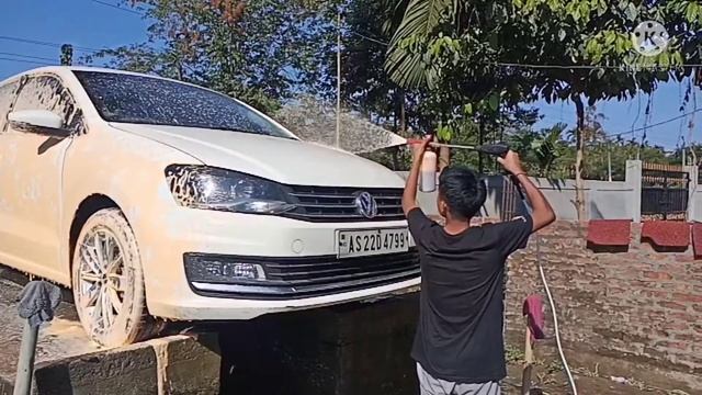 Volkswagen Polo vento ??full body washing and cleaning//Highway car foam wash#washing #car #trendin смотреть онлайн