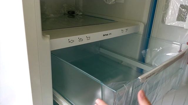 Распаковка - Холодильник с морозильником Liebherr CBN 4815 Comfort смотреть онлайн