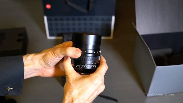 Leica Noctilux f/0.95 unboxing смотреть онлайн