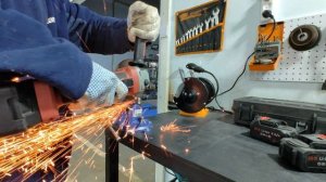 Самая дешёвая аккумуляторная УШМ BoxBot 20в