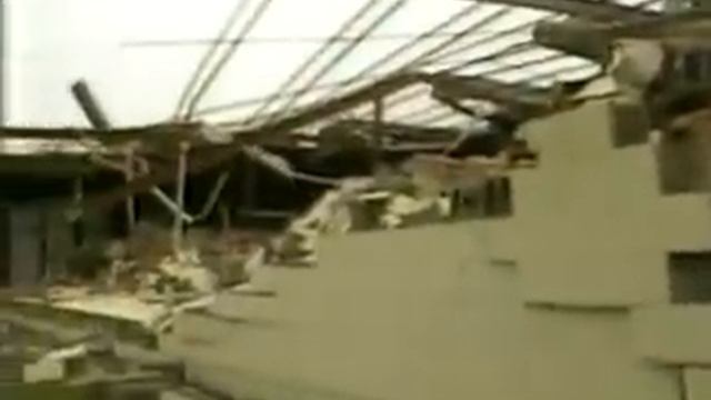 Tornado hits London Ontario Canada 1980's . CFPL News london . смотреть онлайн