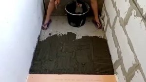 Укладываем пеноплекс на пол.