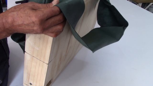 DIY | Basic Tufting/Capitoné - How To Make A Tufted Bench