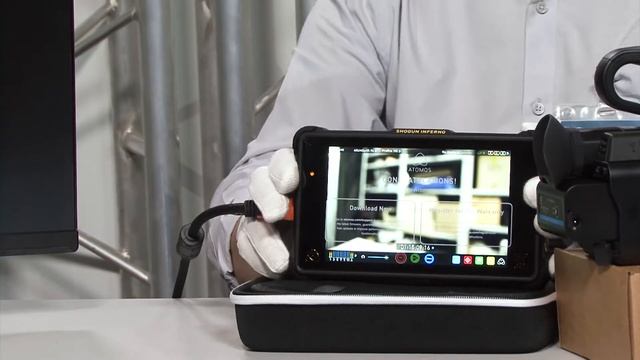 JVC GY-LS300CHE смотреть онлайн