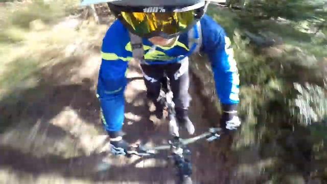 VTT enduro #12 | test nouvelle vue go pro (perche) смотреть онлайн