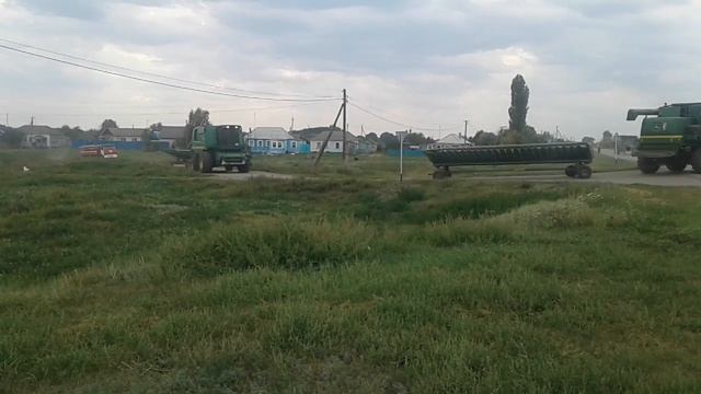 ?ПЕРЕГОН КОМБАЙНОВ НА БАЗУ? смотреть онлайн