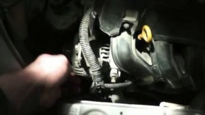 Замена генератора на Toyota Funcargo с двигателем 2NZ-FE