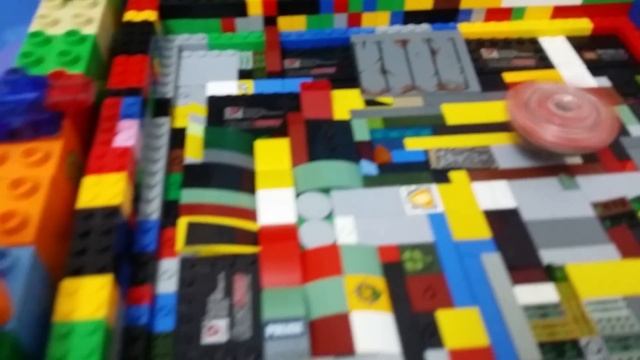 Beyblade burst LEGO ARENA part 2 . Лего арена- бои :) смотреть онлайн