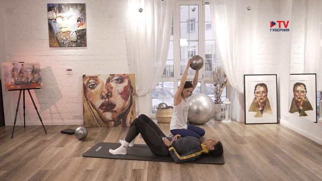 День вместе: тренировка на мышцы живота; как подобрать эфирное масло смотреть онлайн