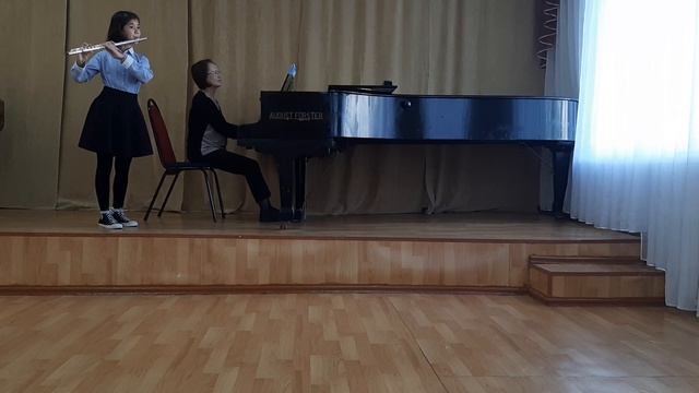 Лыкова Варвара 12 лет младшая группа флейта смотреть онлайн