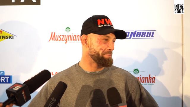 Alan Langer zasmucony przegraną, ale zadowolony z dobrej walki z Jabłońskim смотреть онлайн