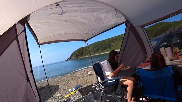 НАШ ЛАГЕРЬ ! ВЫЖИВАЕМ НА ДИКОМ ПЛЯЖЕ В ПАЛАТКАХ С ДЕТЬМИ ! СЕМЕЙНЫЙ ОТДЫХ ДИКАРЯМИ НА МОРЕ ! смотреть онлайн