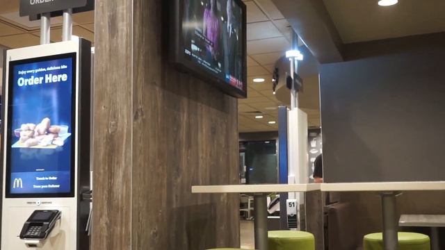 CRUNCHROLL 2019 VLOG WITH (KING VADER, PIERRE STEPZ, MOODSBYMOCINA, AND MORE) смотреть онлайн