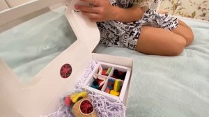 АЛИСА делает УРОКИ ! Домашнее задание НА КАНИКУЛАХ ! Алиса ДВОЕЧНИЦА или ОТЛИЧНИЦА !