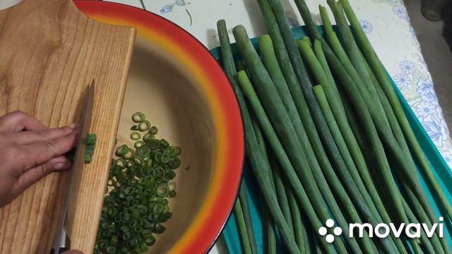 Заготовка на зиму. Луковые и чесночные стрелки. смотреть онлайн