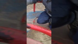 Сильно раскотались на карусели и стошнило