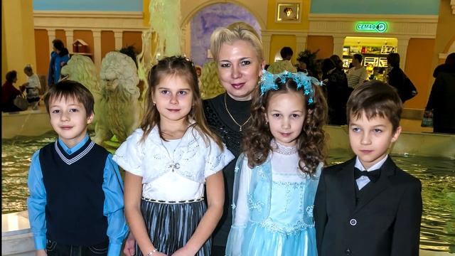 Школьное видео. Первый наш учитель. смотреть онлайн