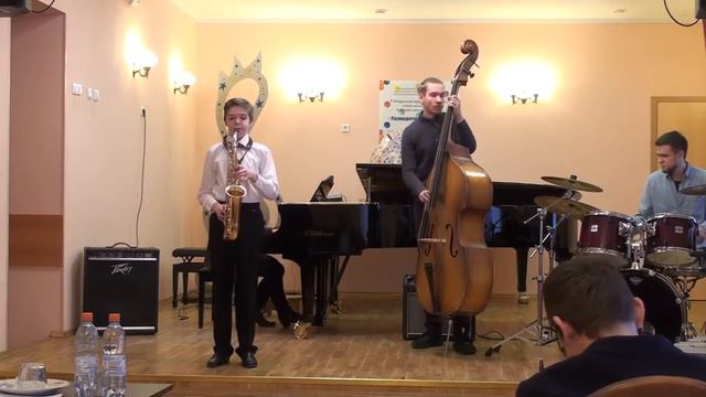 Ситников Серафим 5 класс (саксофон) смотреть онлайн