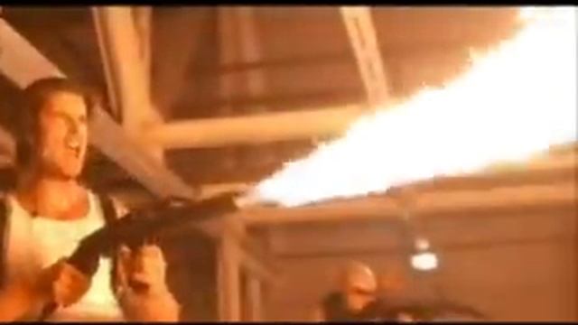 Boa Squeezes a Girl Then Kills A Man смотреть онлайн