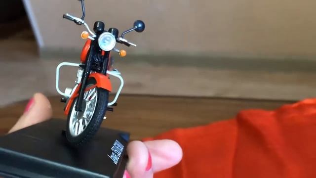 ЯВА-350 1/24 MODEMIO НАШИ МОТОЦИКЛЫ . Мой первый в жизни моцик смотреть онлайн