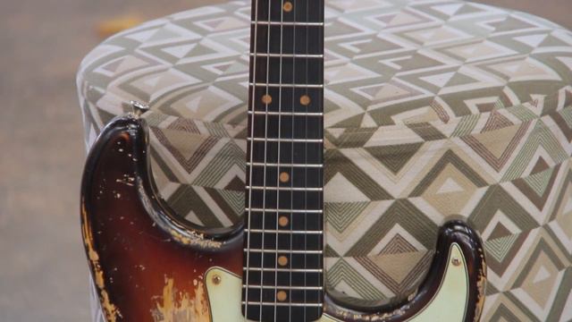 Dunamiz 60s Strat + 1975 Fender Twin Reverb смотреть онлайн