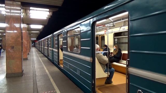 Электропоезд 81-717/714.5 Номерной №65 на станции метро Печатники смотреть онлайн