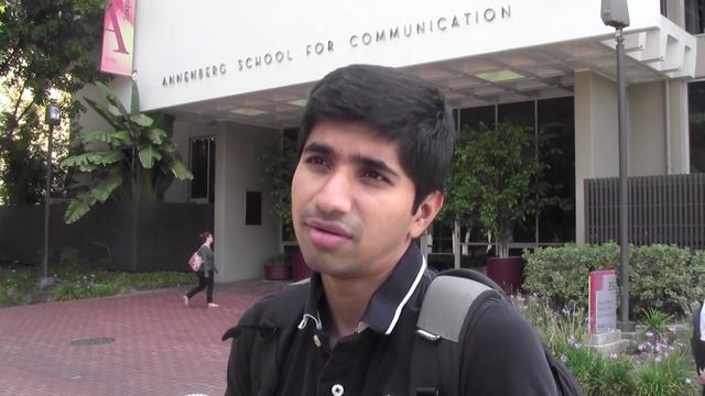 USC Students React to McDonald's All Day Breakfast Menu смотреть онлайн