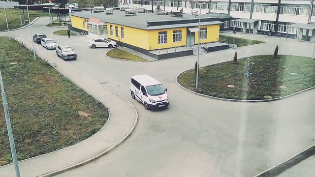 Как приезжает в больницу скорая помощь «van»! смотреть онлайн