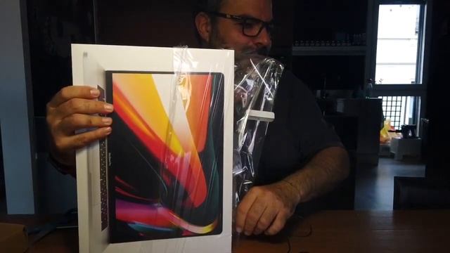 Apple MacBook Pro 16” unboxing 2020 смотреть онлайн