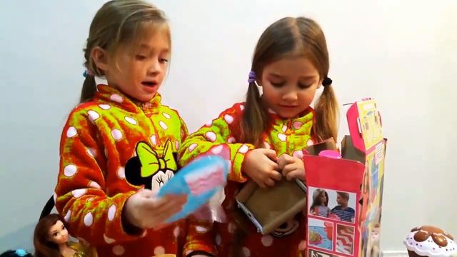 Кукла Аврора из коллекции Принцессы Диснея. Мебель для Барби дома - стол смотреть онлайн