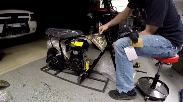 Coleman Mini Bike RT100 REALTREE (Unboxing)